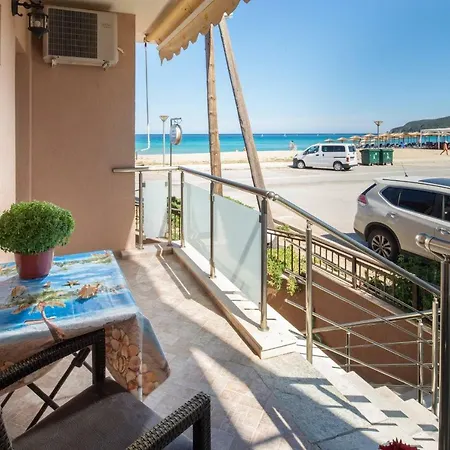 Stavros House Apartmán *